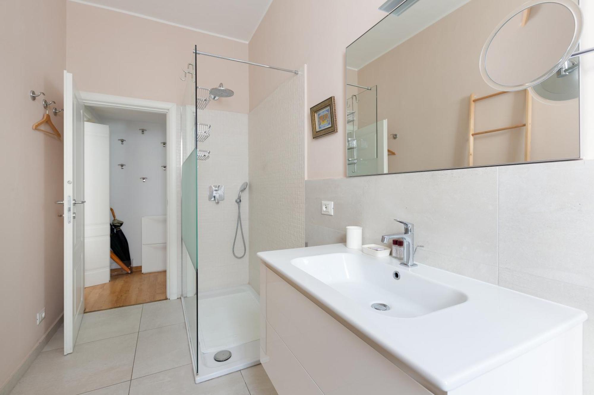 Milan-Linate Apartment With Balcony Esterno foto
