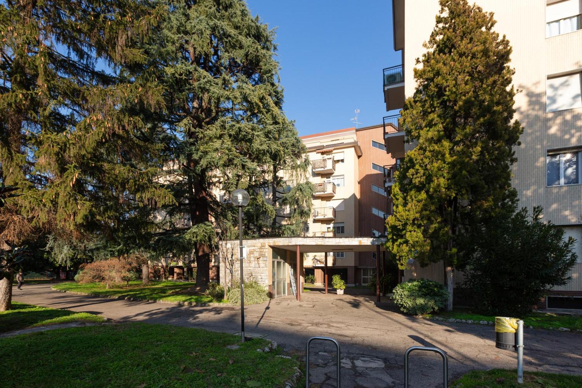Milan-Linate Apartment With Balcony Esterno foto